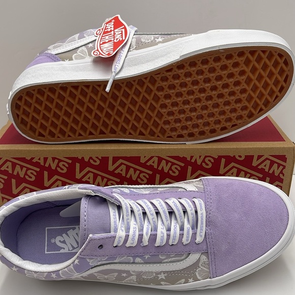 Vans WMNS Old Skool
Team Wellness Multi
VN0005UA448
SNEAKERS - Picture 3 of 16